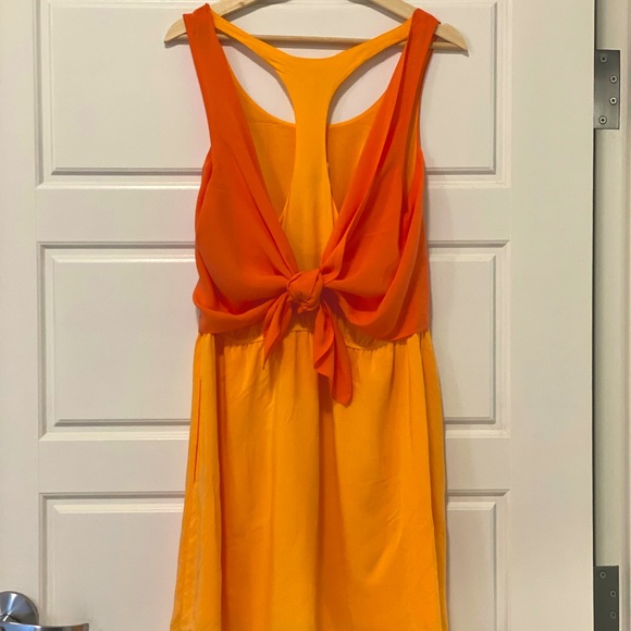 BCBGeneration Short Summer Dress Coral & Orange NWT Medium - Picture 3 of 11